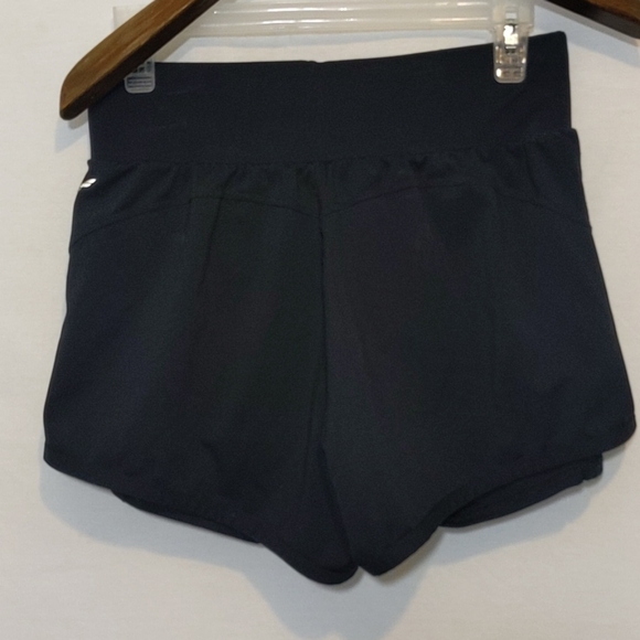 Fabletics Olesia Running Overlay shorts! - Picture 8 of 9